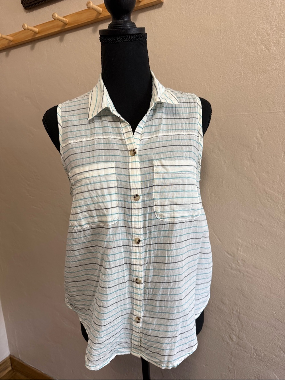 Toad&Co Sleeveless Button-Up Shirt in White and Blue Stripes